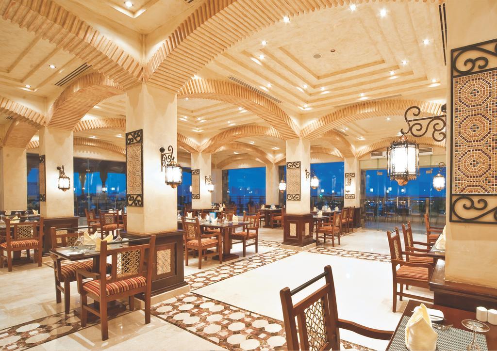 Sunrise Crystal Bay Resort -Grand Select (Adults Only) 후르가다 외부 사진 The interior of the hotel
