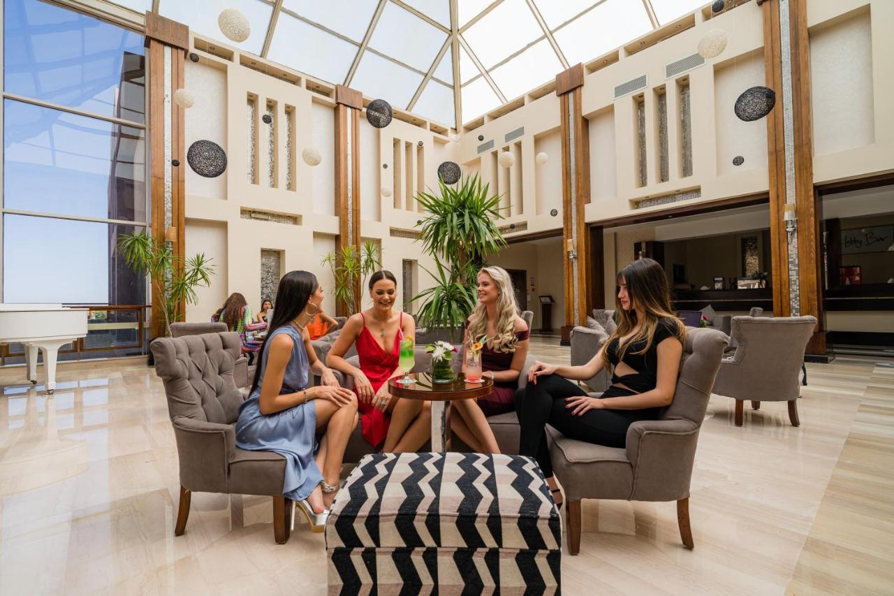 Sunrise Crystal Bay Resort -Grand Select (Adults Only) 후르가다 외부 사진 Lobby