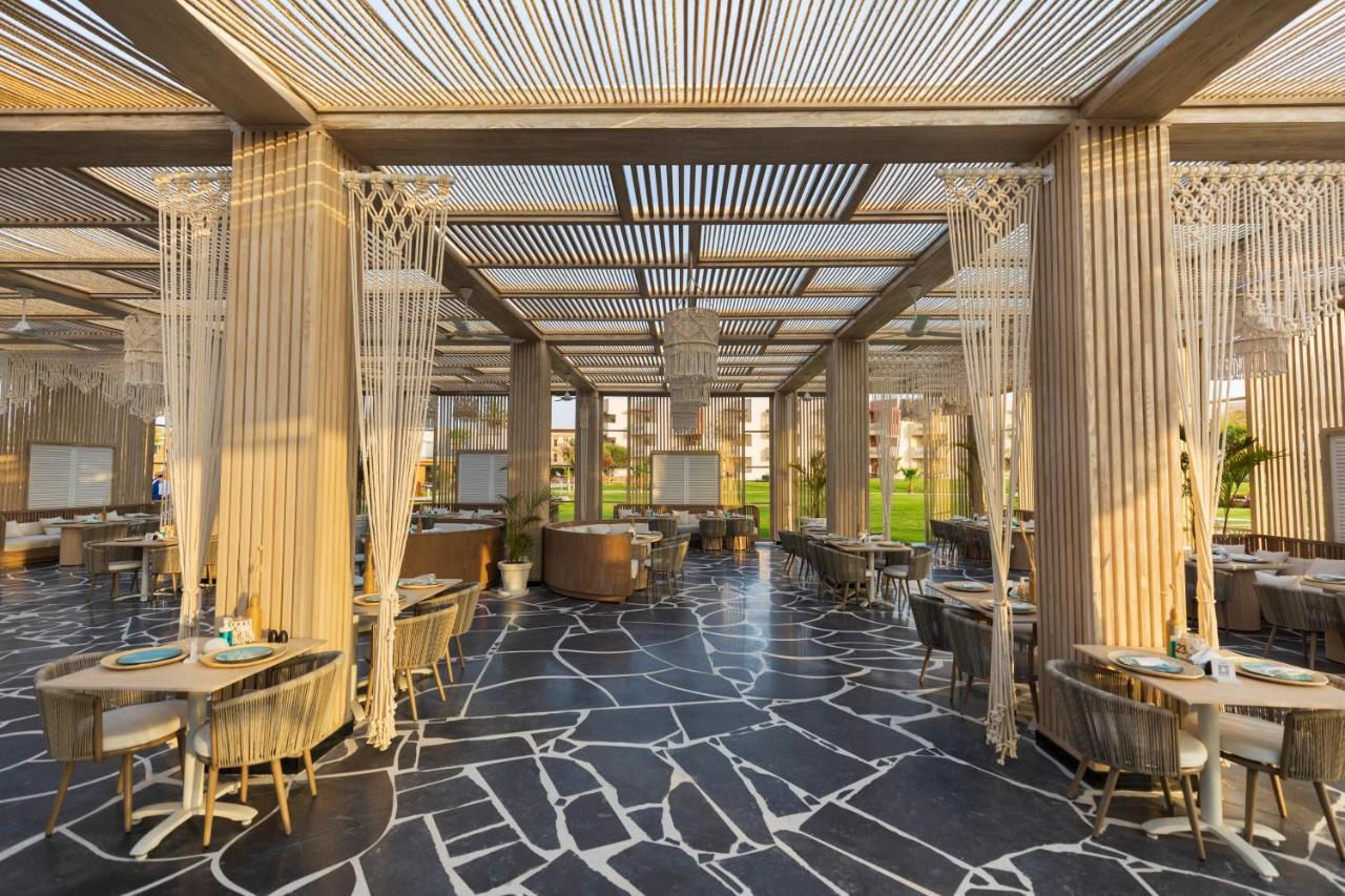 Sunrise Crystal Bay Resort -Grand Select (Adults Only) 후르가다 외부 사진 The restaurant