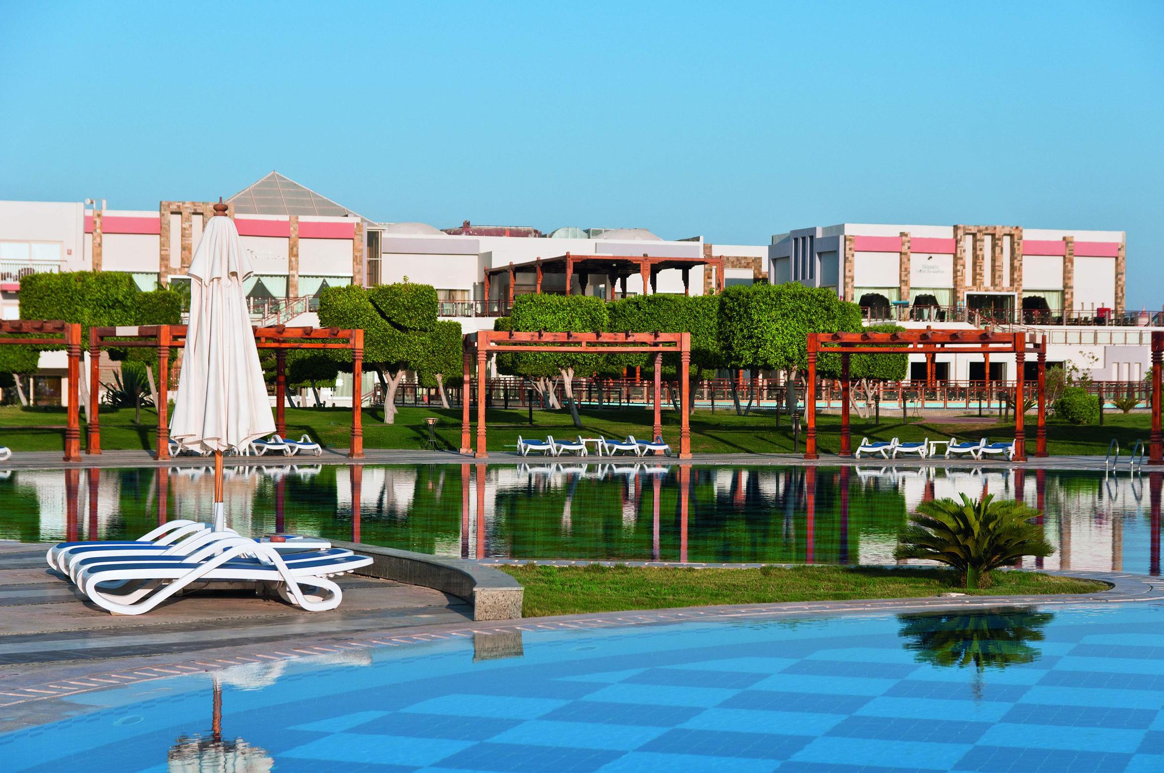 Sunrise Crystal Bay Resort -Grand Select (Adults Only) 후르가다 외부 사진 El Alamein
