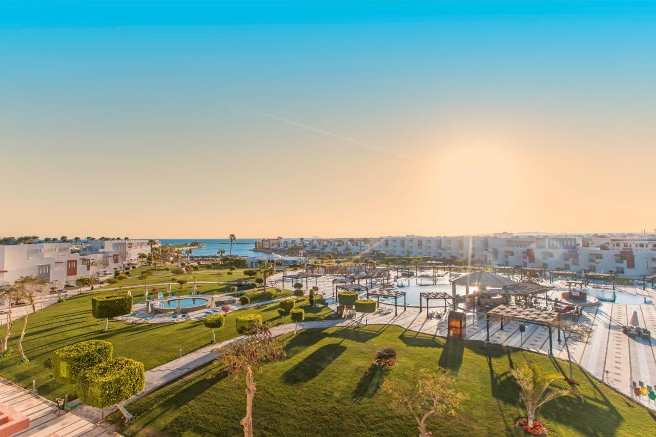 Sunrise Crystal Bay Resort -Grand Select (Adults Only) 후르가다 외부 사진 Marina El Alamein
